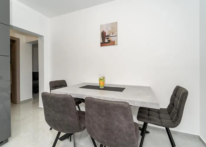 Apartament Awesome In With Wifi Pridraga
