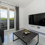 1 Bedroom Gorgeous In