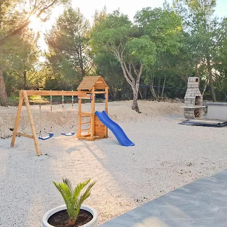 Daire 1 Bedroom Gorgeous In Pridraga